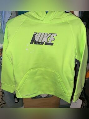 Nike Bright Lime Green Therma-Fit Pullover Hoodie